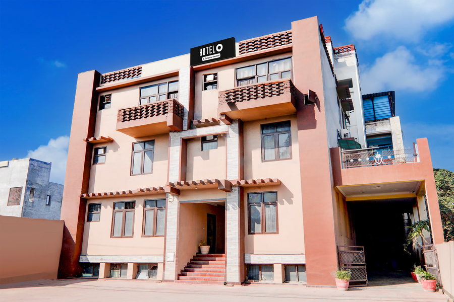 super hotel o charbagh formerly khalsa inn