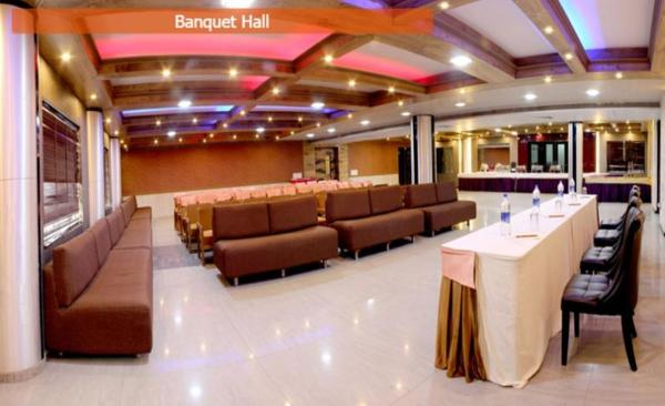 hotel puneet international