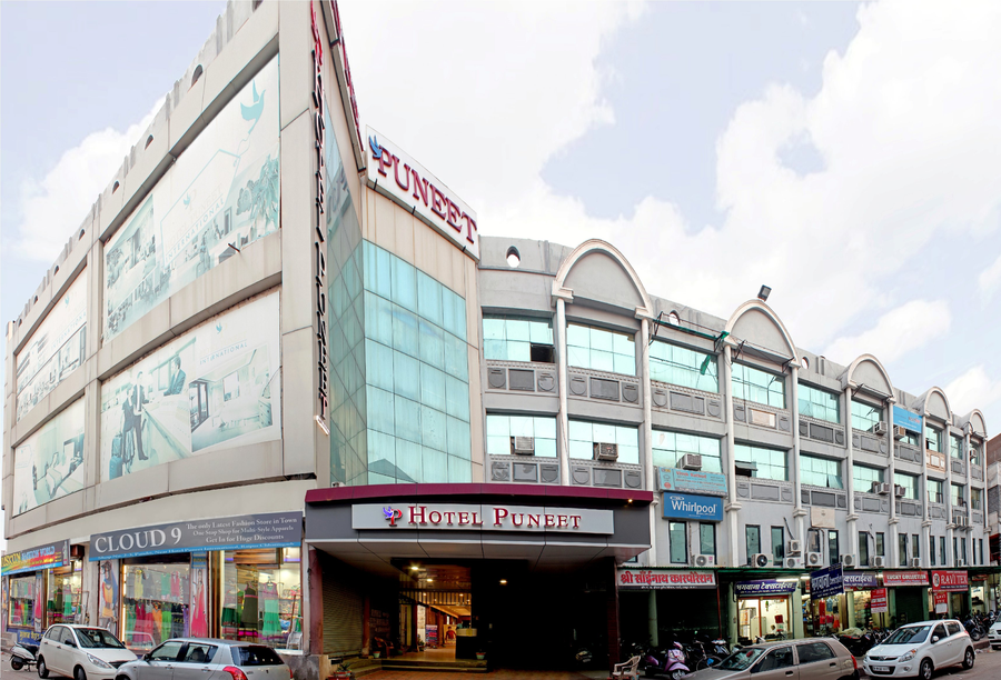 Hotel Puneet International,Pandri,3 star