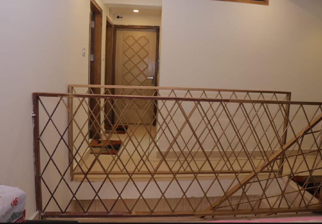 Hotel Midtown Malhotras,Near Tourism Lift,3 star