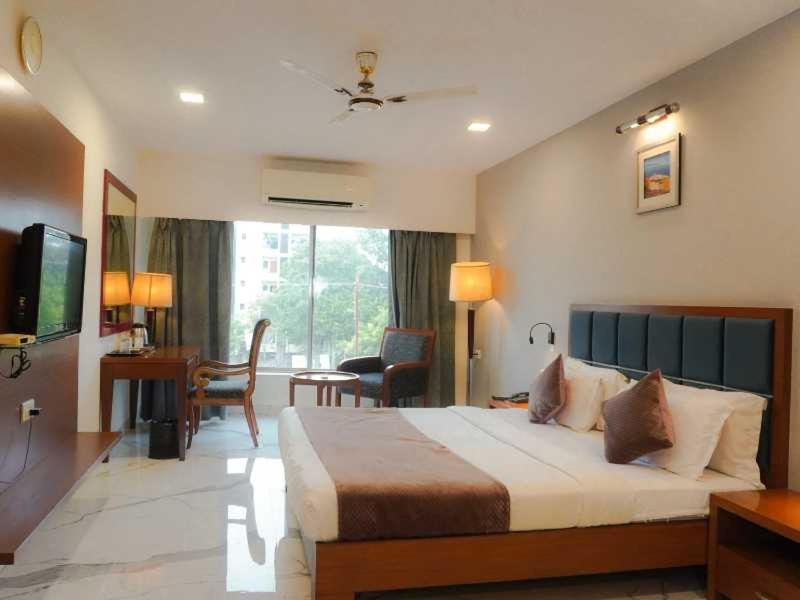 hotel aditya