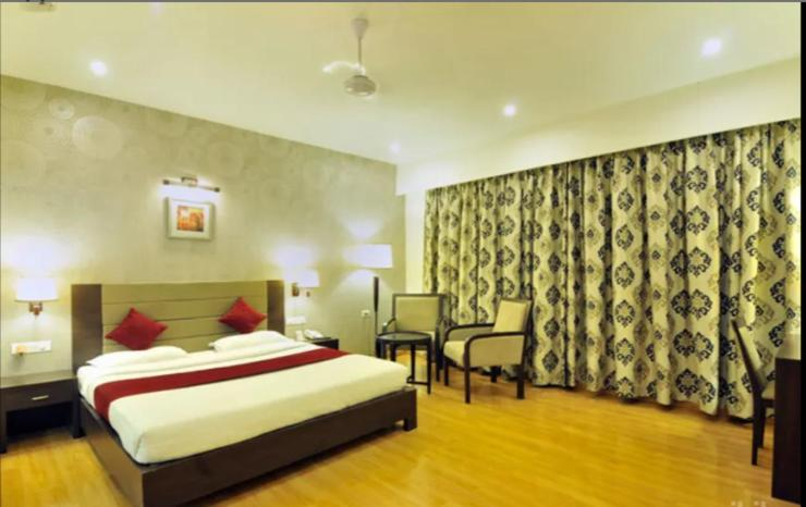 Hotel Aditya,Moudhapara, Raipur,3 star