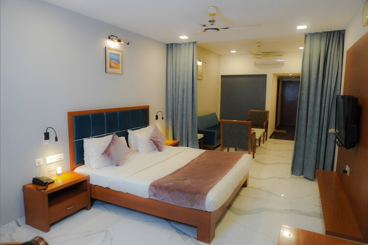 hotel aditya