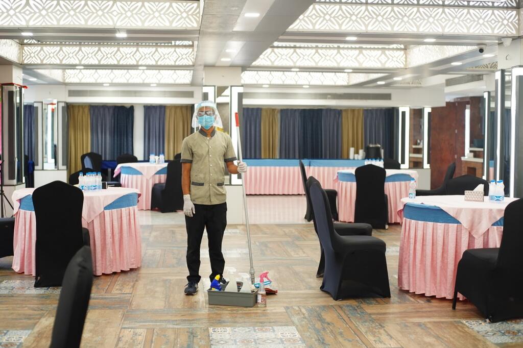 Pride By Samrat,Gorakhpur Road,3 star