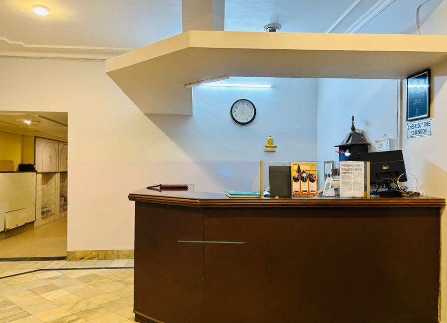 Shri Ram Hotel - 50 Mtrs. From Shri Ram Janam Bhumi,New Colony,3 star