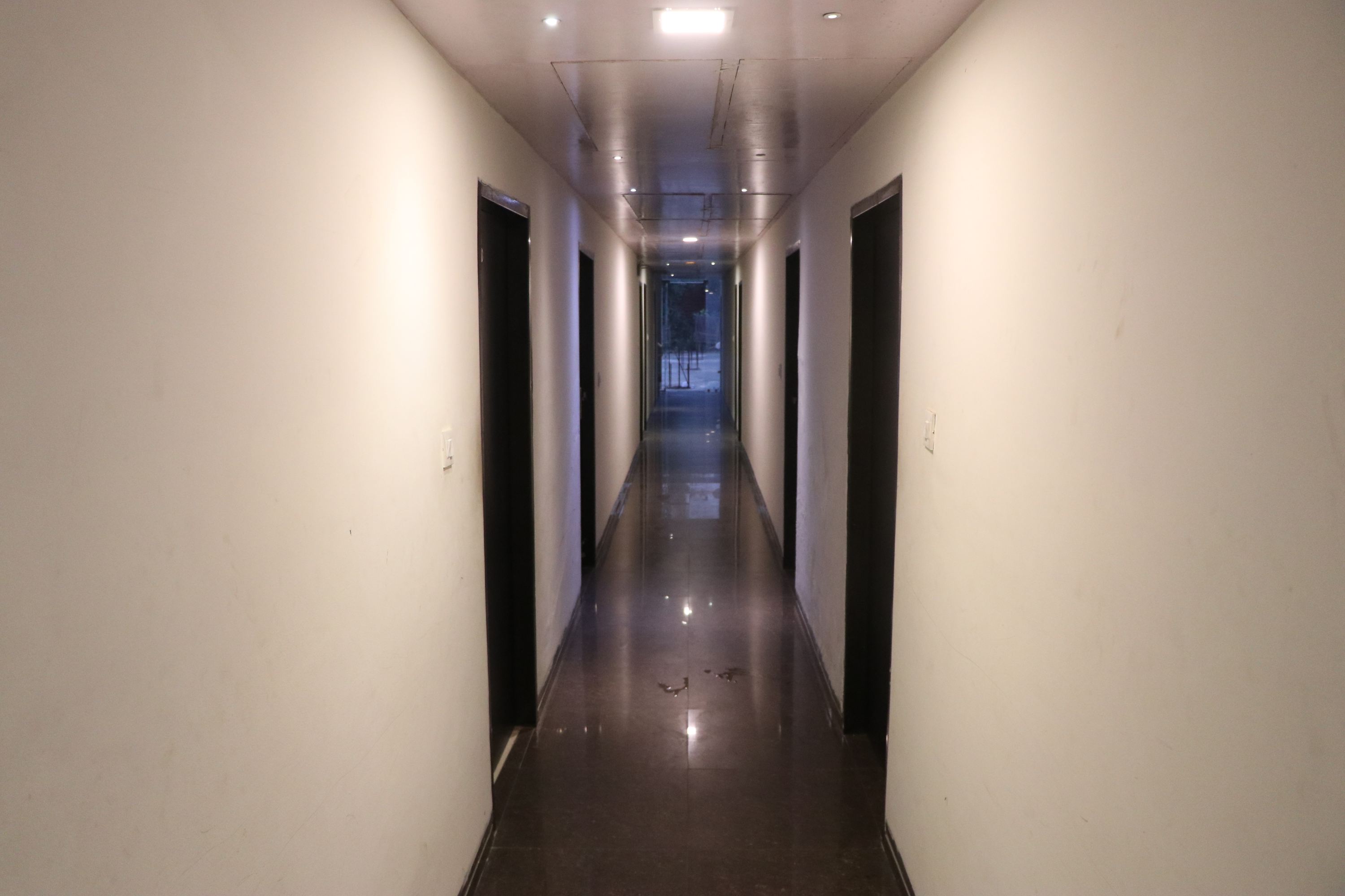 Hotel The Black Gold,Naya Gaon,3 star