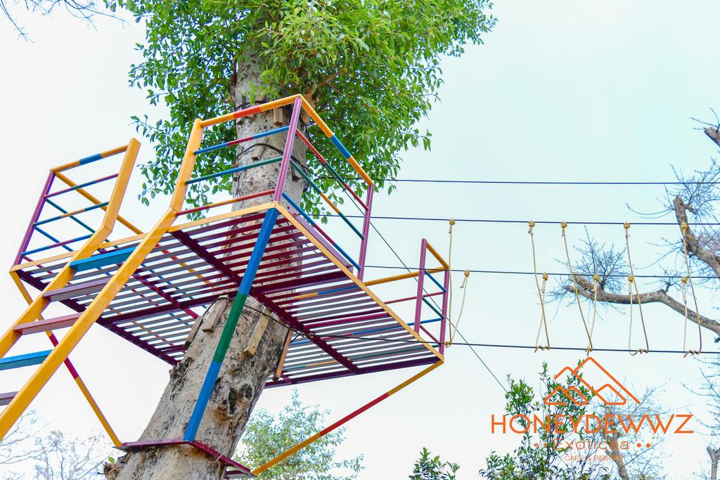 Honeydewwz Exoticaa Hotel And Resort,Thogarihankal,4 star