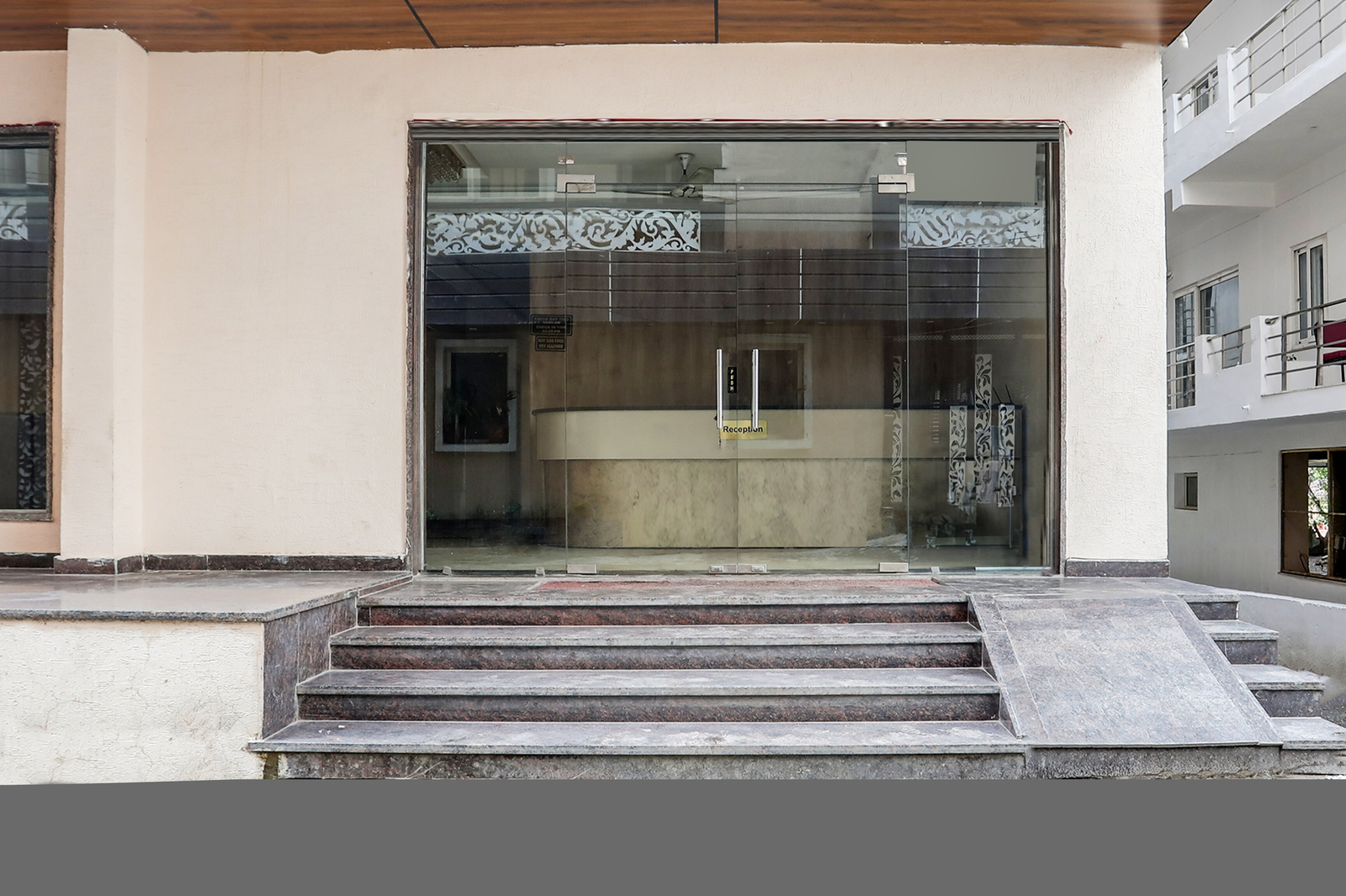 Super Townhouse Oak Tapovan,TAPOVAN, RISHIKESH |,3 star