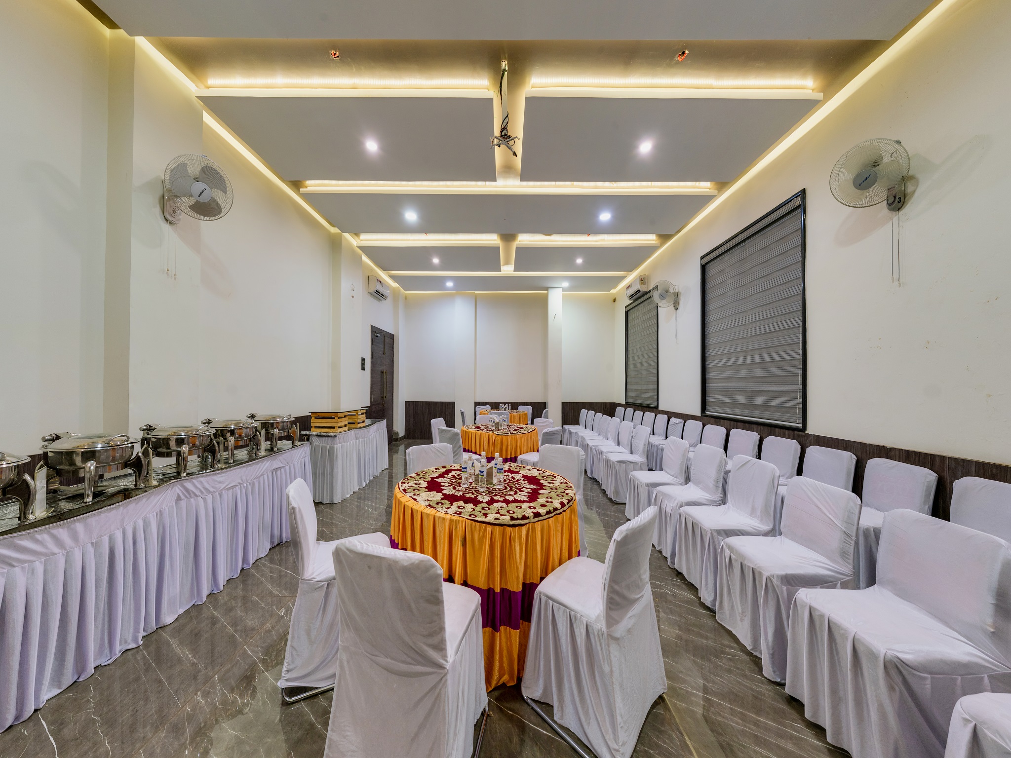Hotel Chandradeep Regency,Chittod Rd,3 star