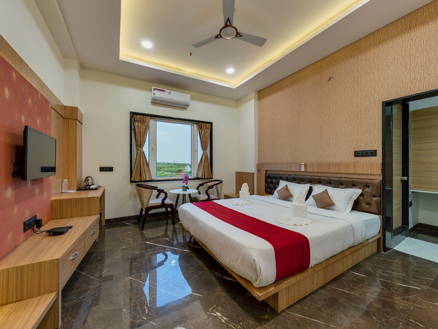 hotel chandradeep regency