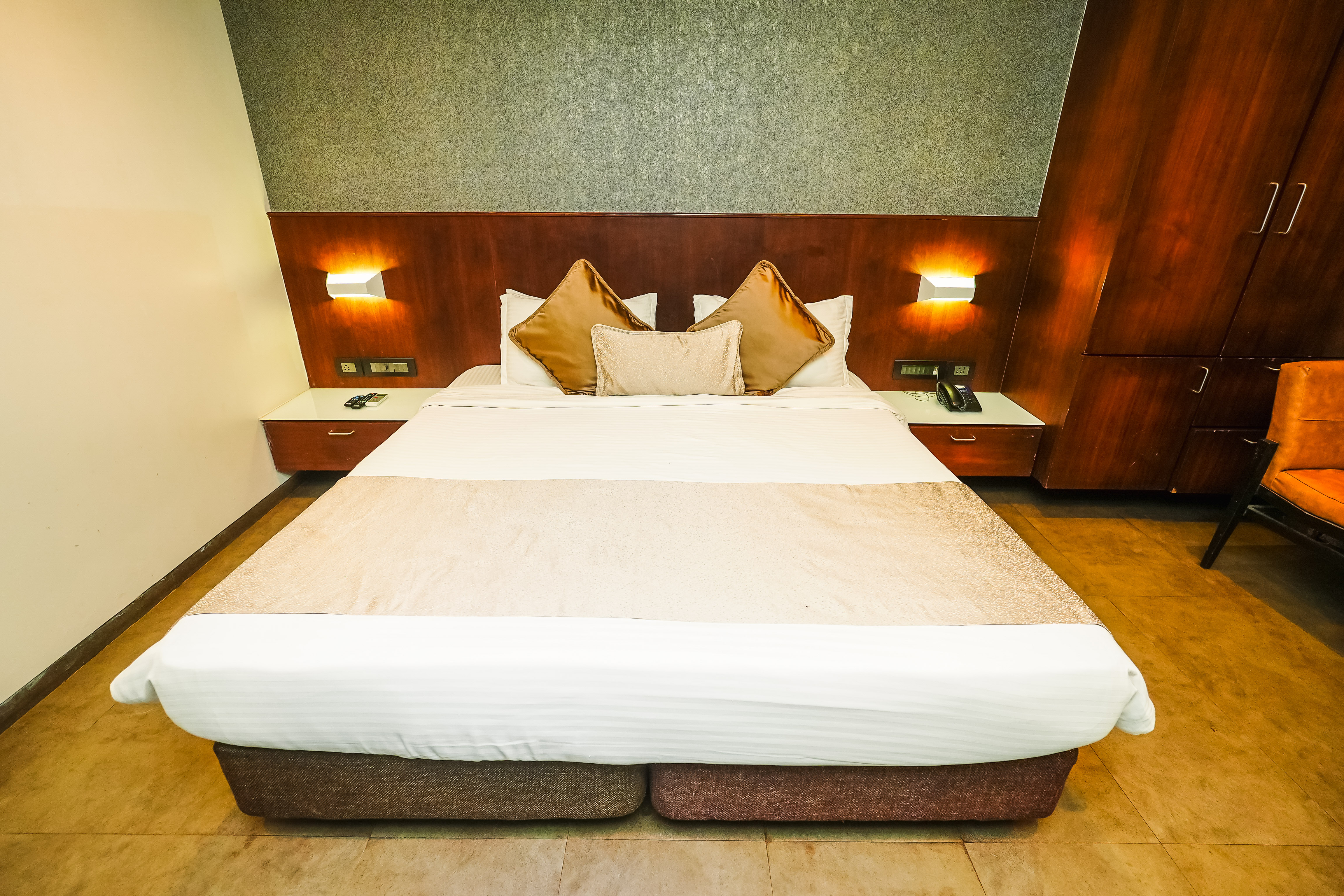 hotel celestiial