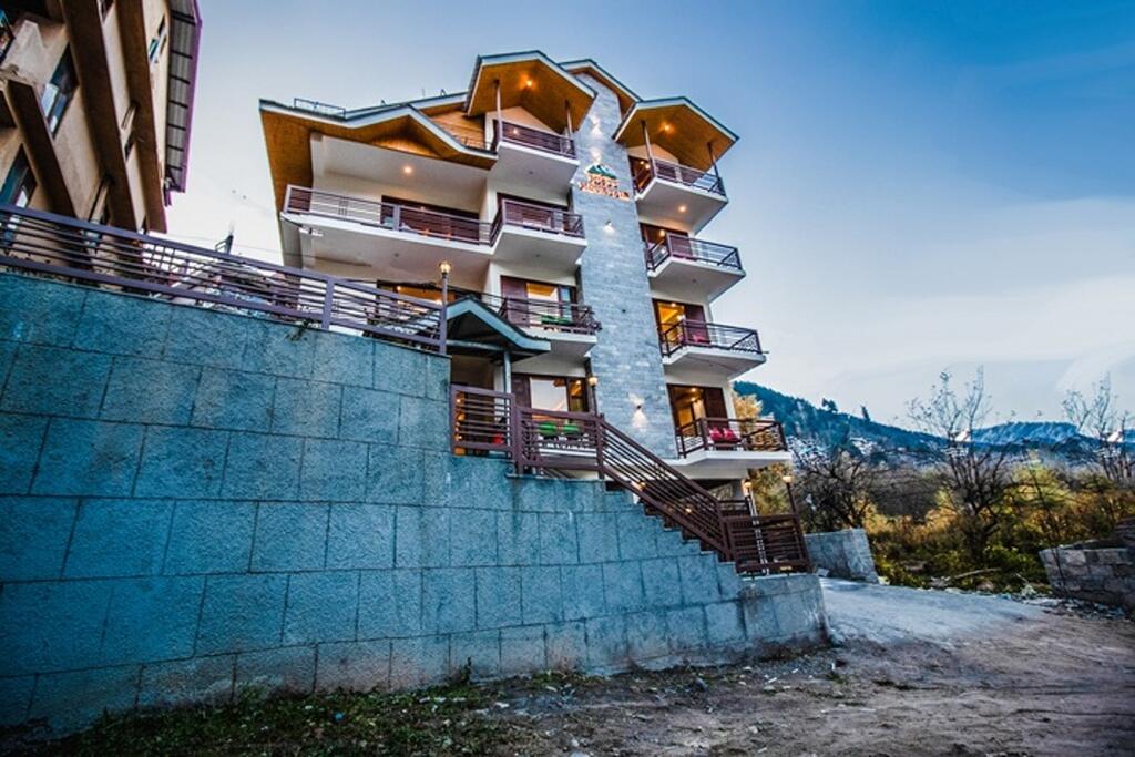 misty mountain manali