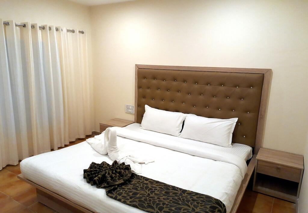 Grand Kodai Sr Inn,Near  Kodaikanal  Lake,3 star