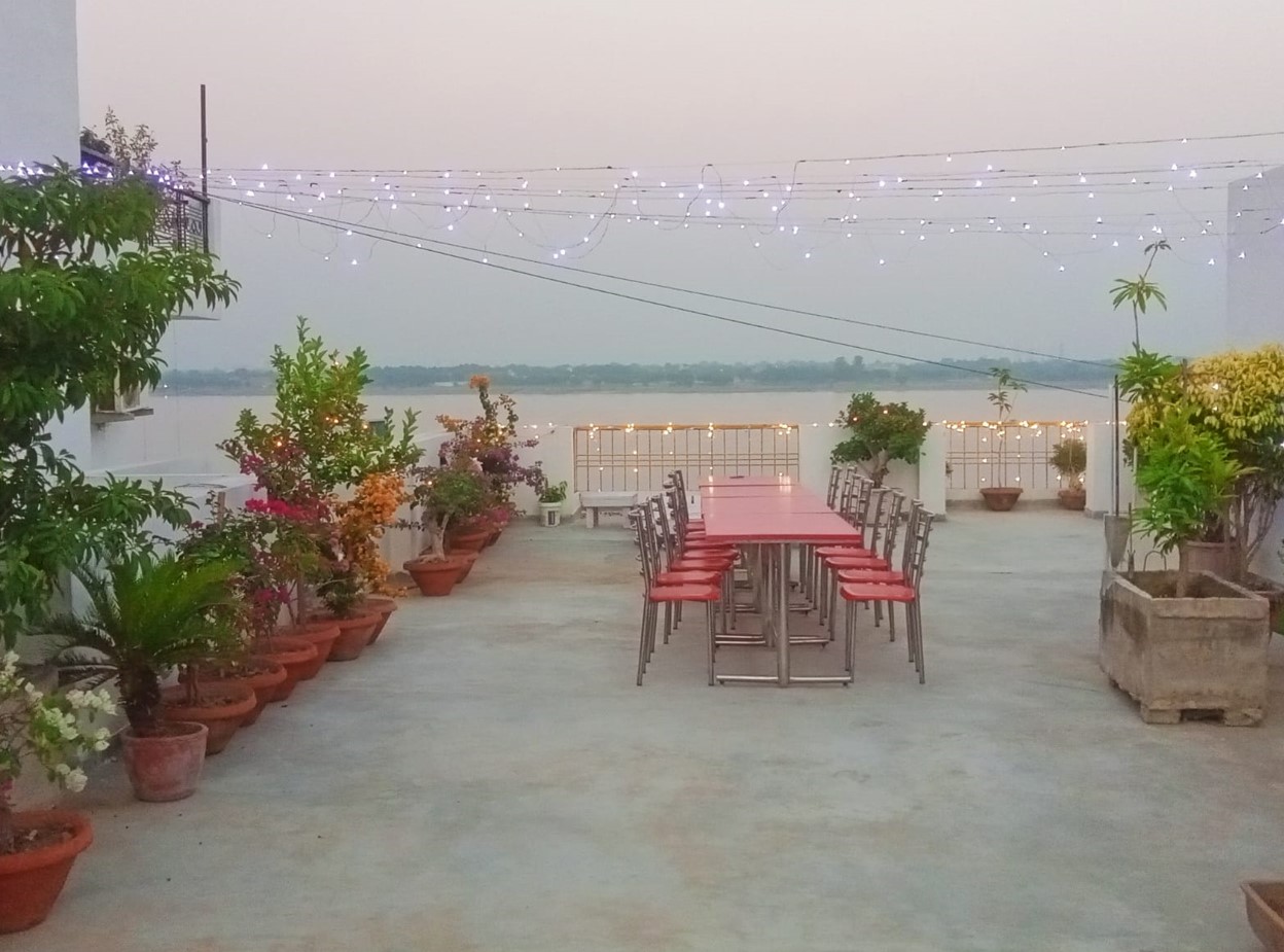 Hotel Ganges Garden,Assighat,3 star