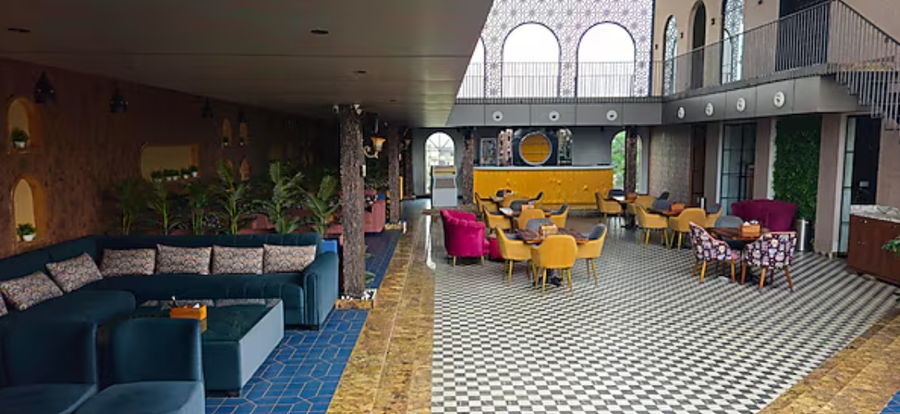 Rajlaxmi Hotel,Siddharth Nagar,3 star