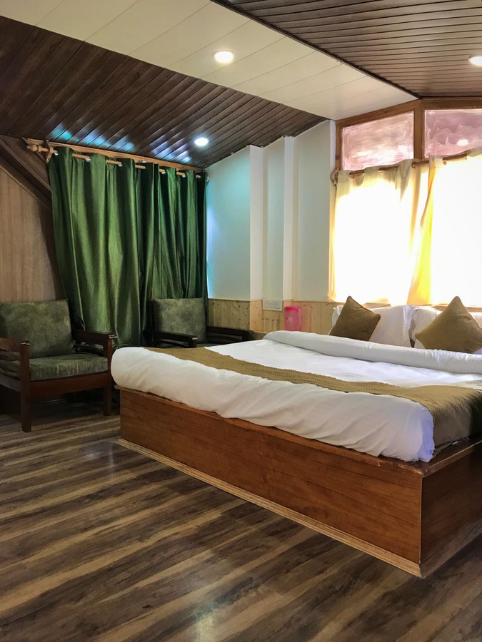 the avenue hotel manali