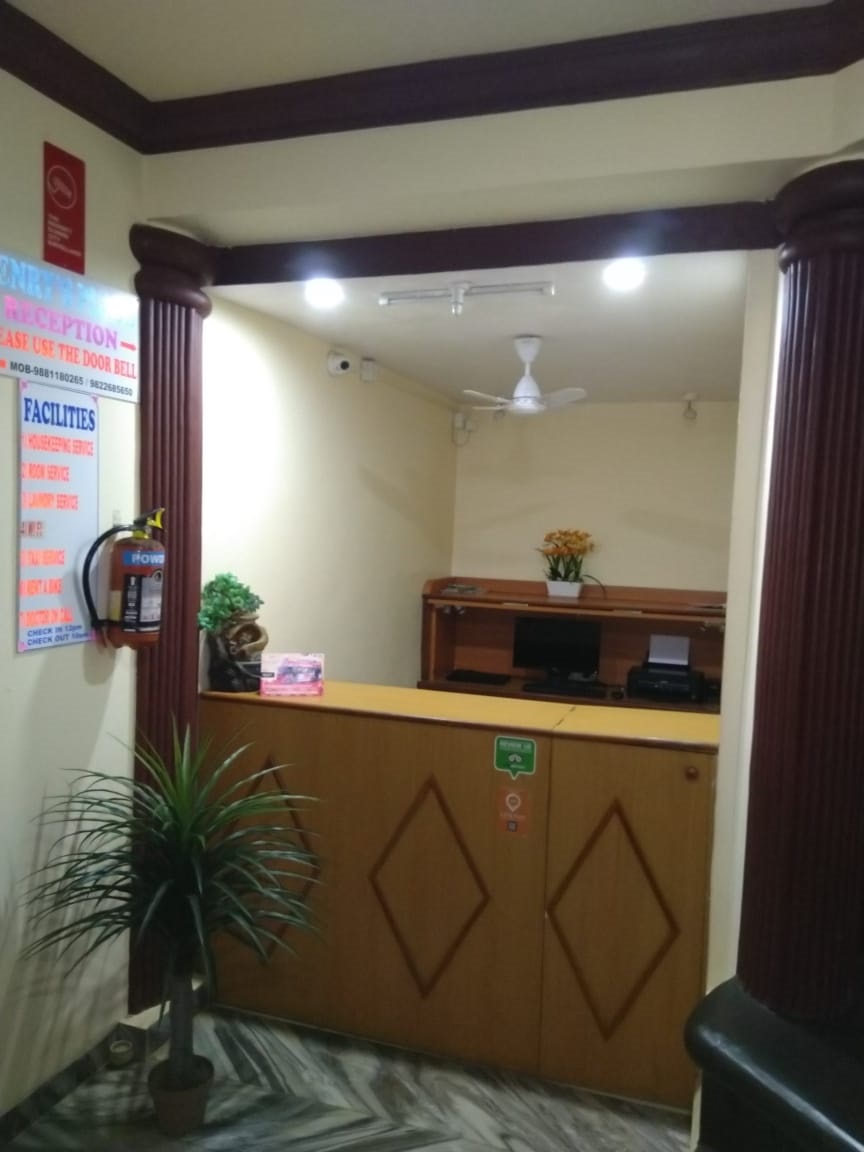 Henry's Place,Calangute,3 star
