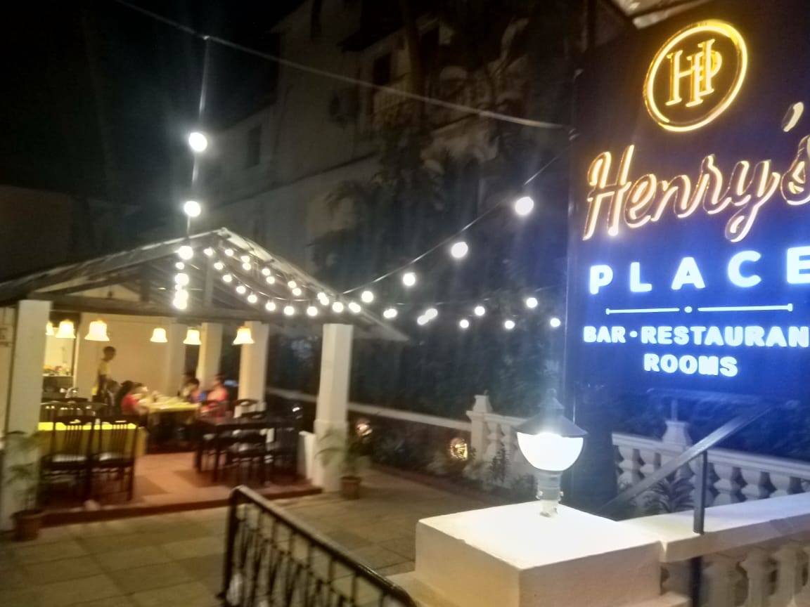Henry's Place,Calangute,3 star