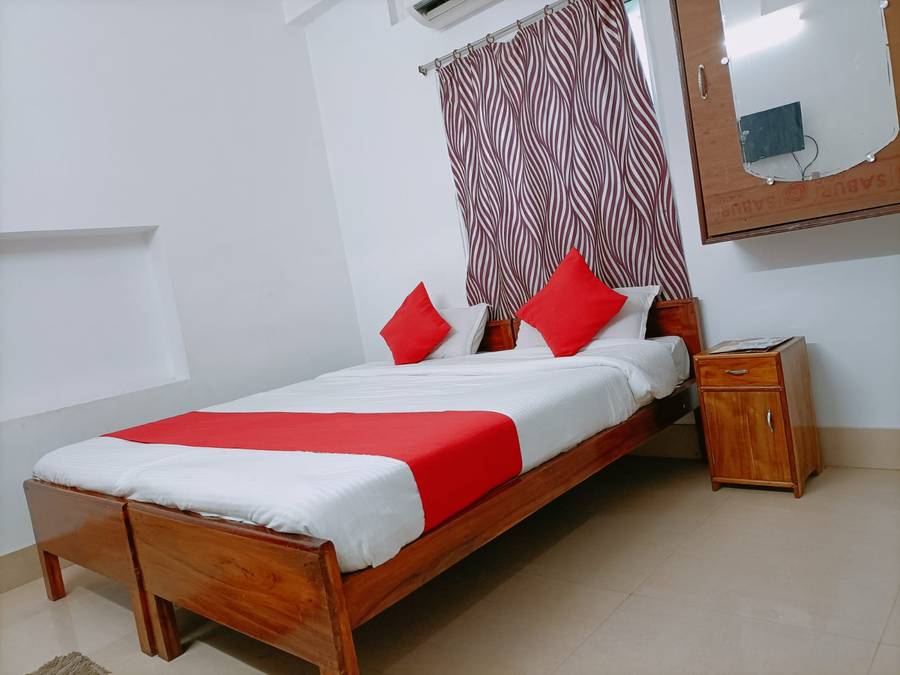 Laxminarayan Residency,Chakra Tirtha Road,3 star