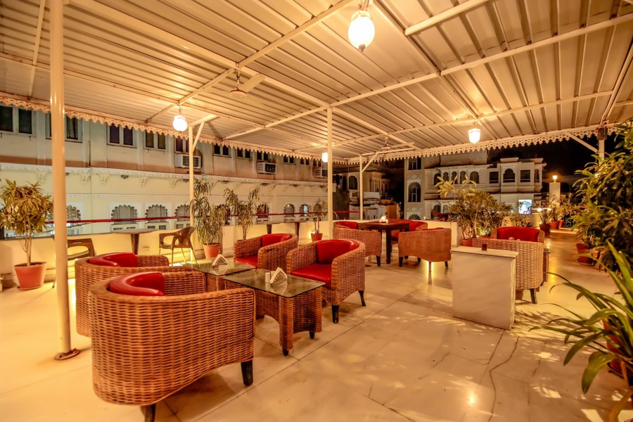 Hotel Devraj Niwas On Lake Pichola Udaipur,Lal Ghat,3 star