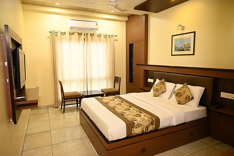 hotel plaza inn ajmer