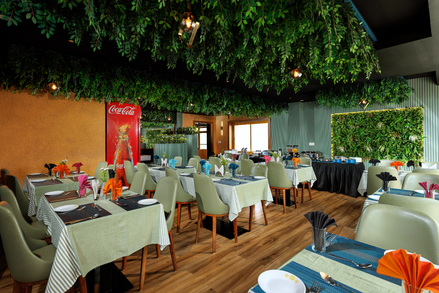 Meadows Residency,Near Botanical Garden,3 star