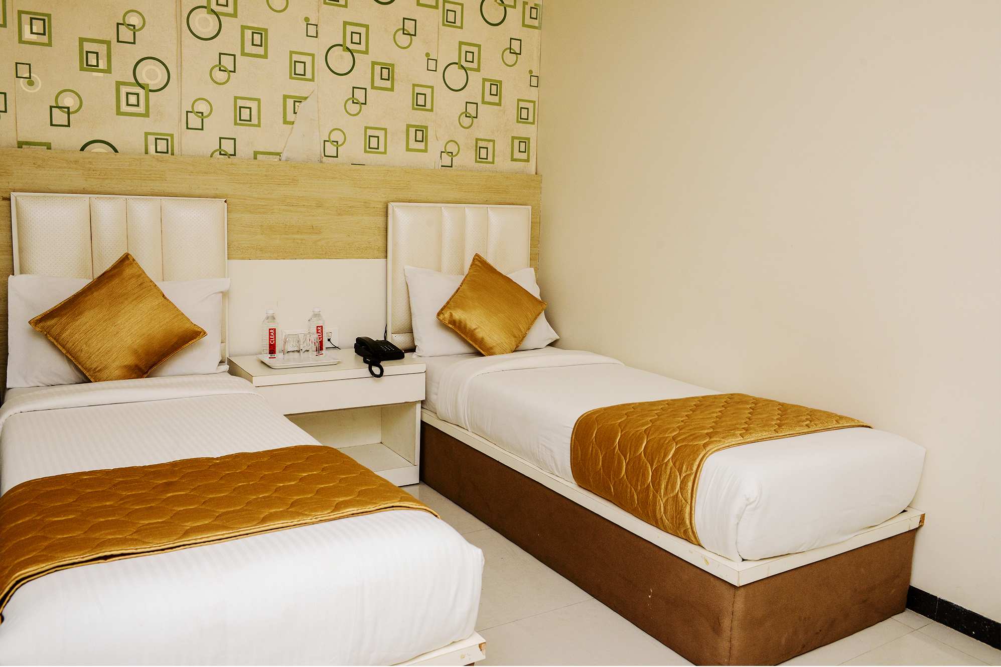 hotel elite continental near mumbai international airport andheri east