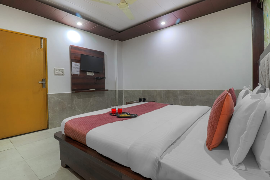 hotel kanha