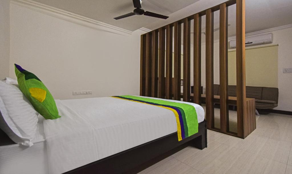 treebo samhaar residency thoraipakkam