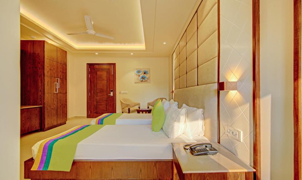 treebo premium relax inn patel nagar