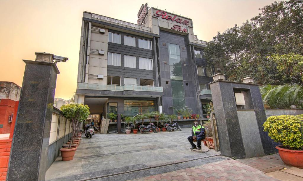 treebo premium relax inn patel nagar