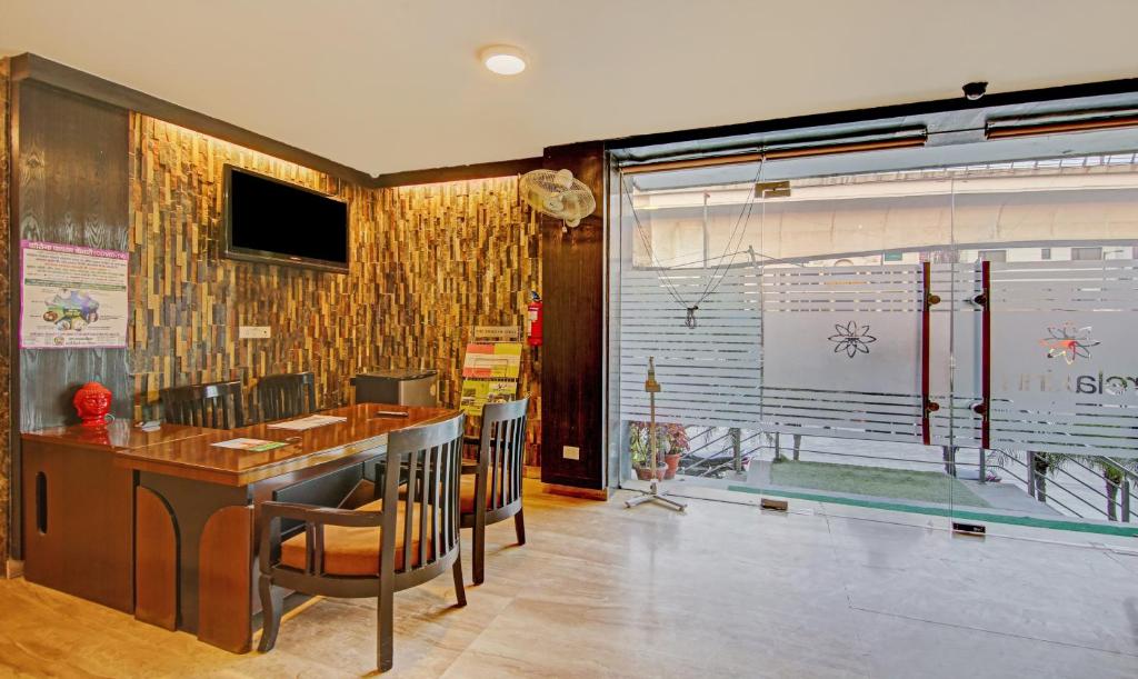treebo premium relax inn patel nagar