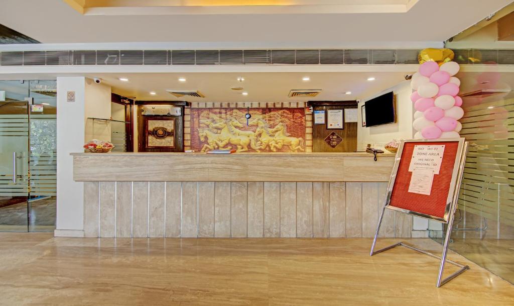 treebo premium relax inn patel nagar