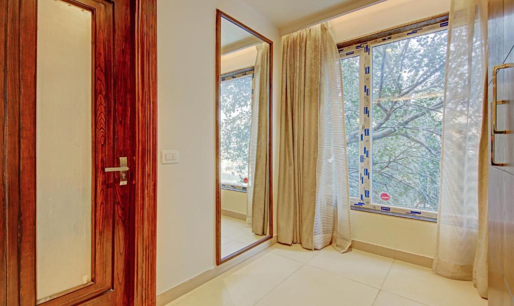 treebo premium relax inn patel nagar