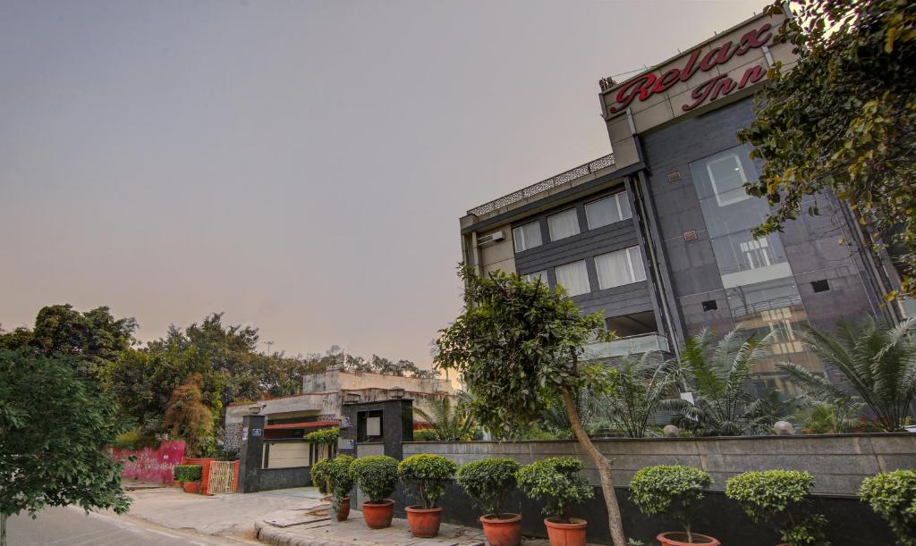 treebo premium relax inn patel nagar