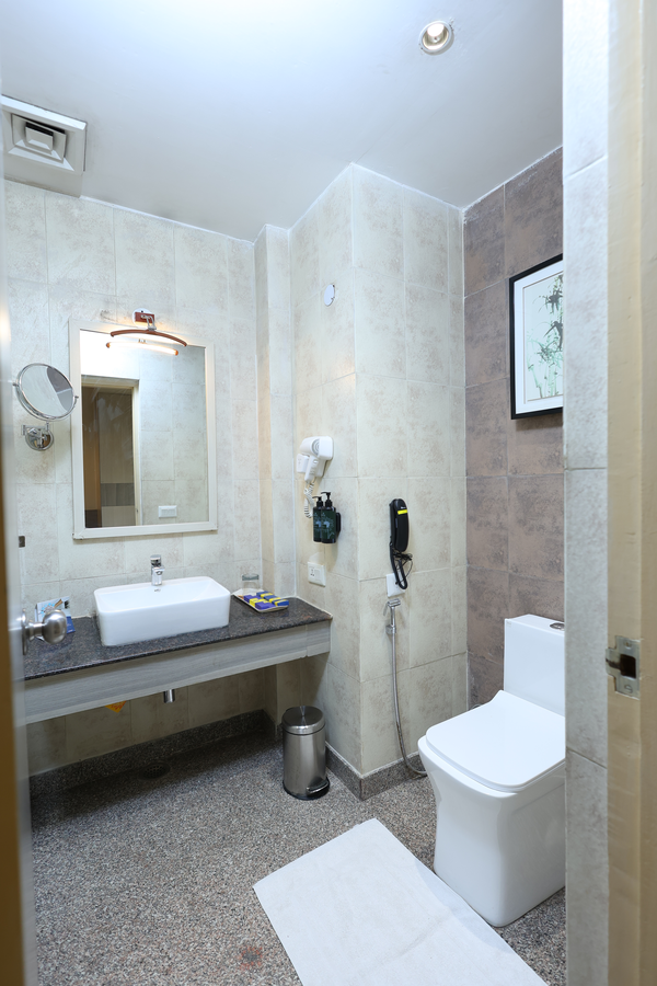 days hotel by wyndham neemrana