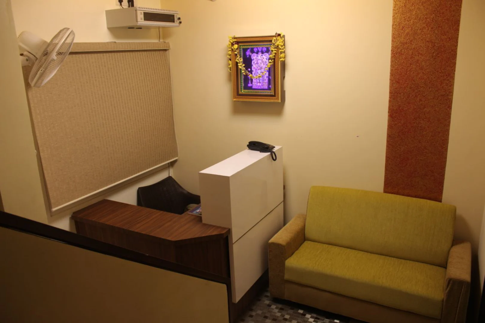 Hotel Grand Gaayatris,Pallavaram,3 star