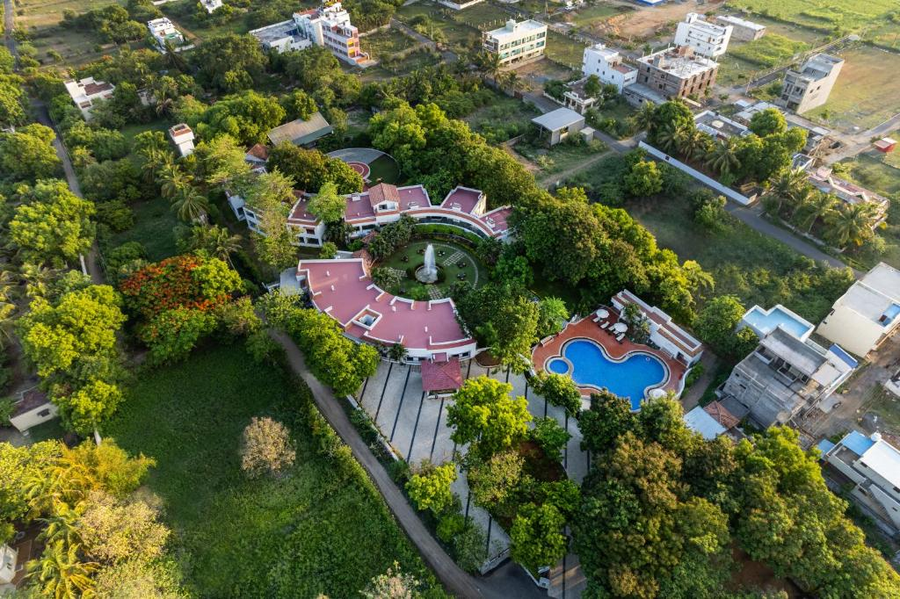 sterling arunai anantha resort