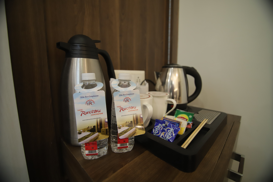 hotel ravisha continental