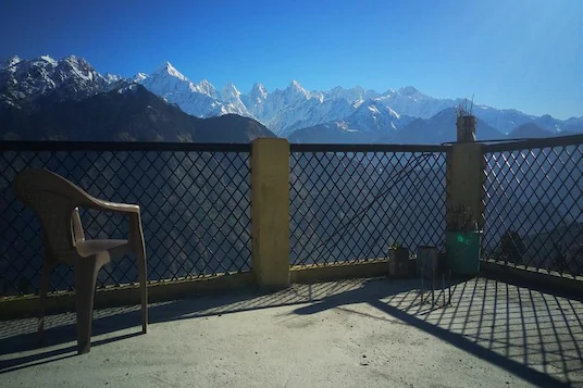Johar Hilltop Resort,Uttarakhand>>Munsyari,2 star
