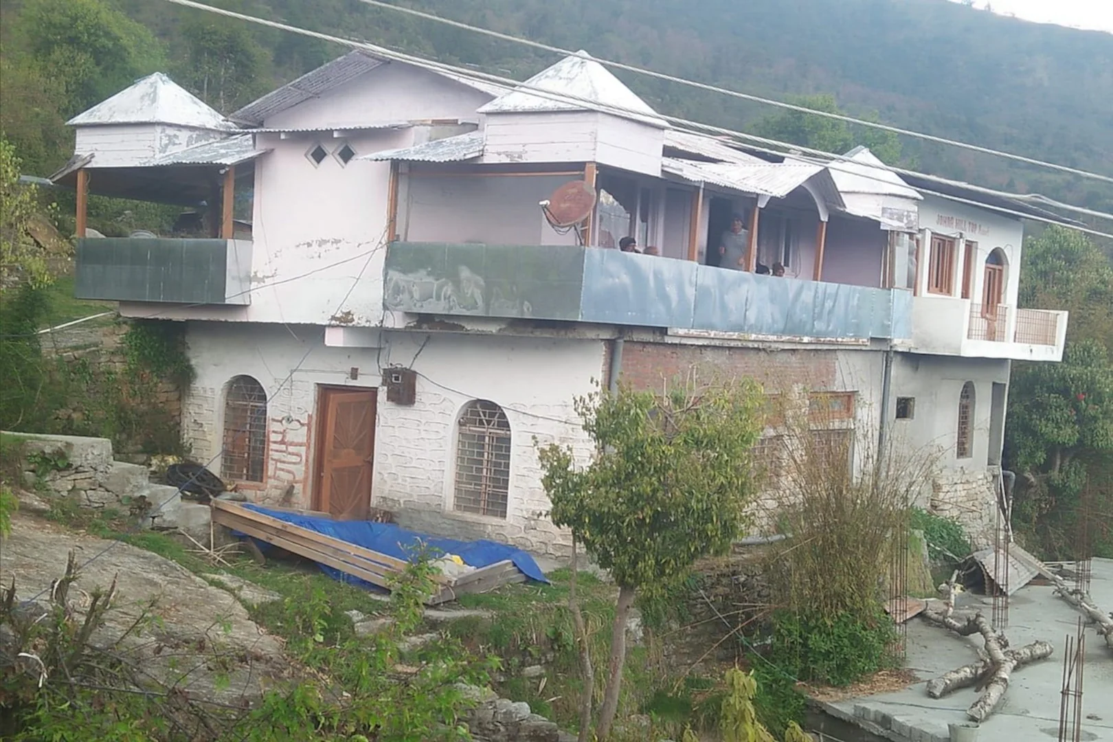 Johar Hilltop Resort,Uttarakhand>>Munsyari,2 star
