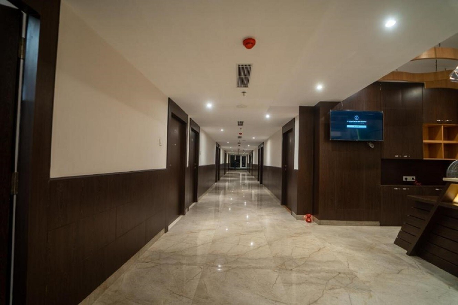 Hotel Paras Heights,Gamharia,3 star