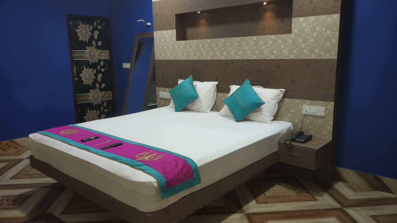 hotel shreesh neil