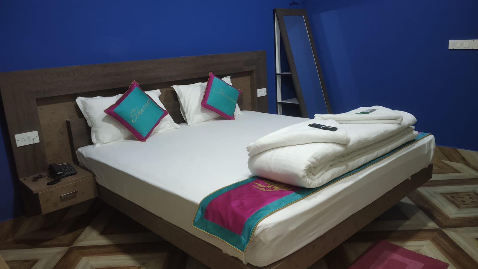 hotel shreesh neil