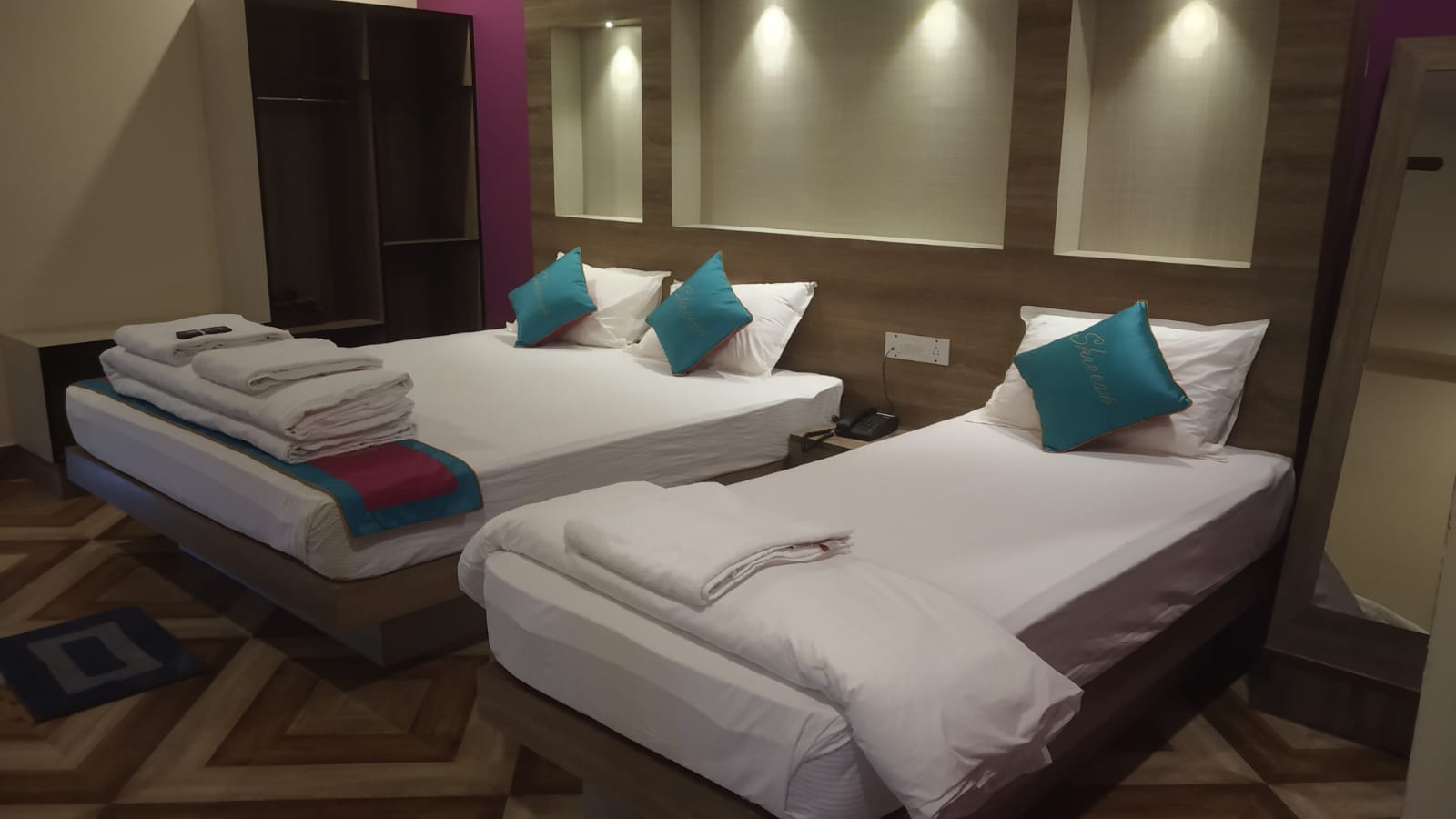 hotel shreesh neil