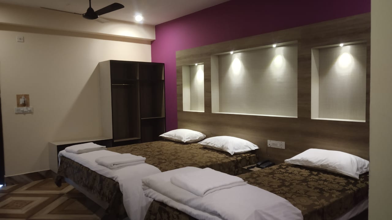 hotel shreesh neil