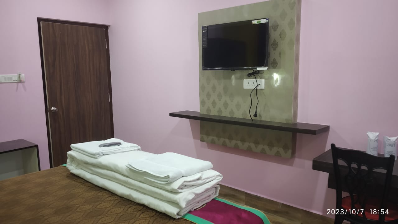 hotel shreesh neil