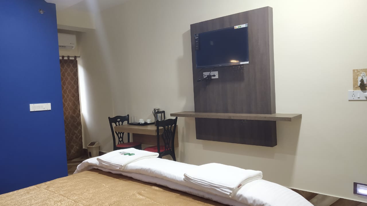 hotel shreesh neil