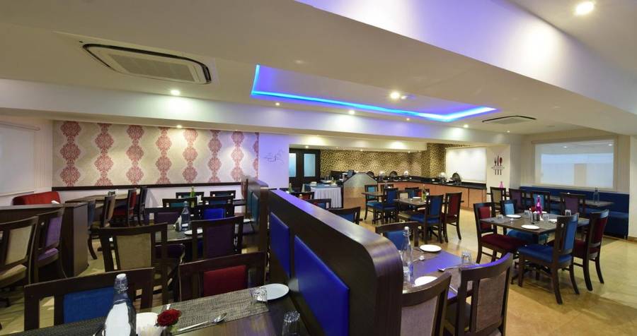 akshaya aura
