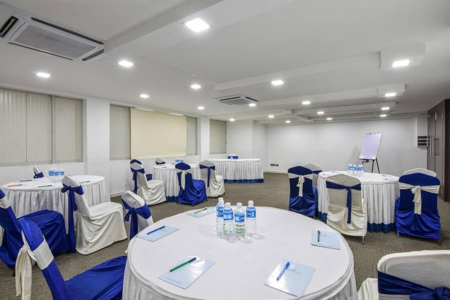 akshaya aura